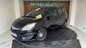 2014 Vauxhall Meriva 1.4i Turbo Exclusiv Auto Euro 6 5dr in Black — image 5