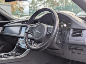 2018 Jaguar Xf 2.0d R-Sport Sportbrake Auto AWD Euro 6 (s/s) 5dr in Black — image 2