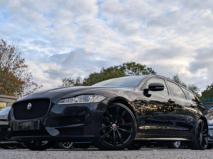 2018 Jaguar Xf 2.0d R-Sport Sportbrake Auto AWD Euro 6 (s/s) 5dr in Black — image 5