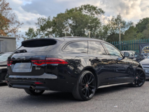 2018 Jaguar Xf 2.0d R-Sport Sportbrake Auto AWD Euro 6 (s/s) 5dr in Black — image 6