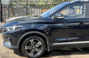 2019 MG MG Zs 1.0 T-Gdi Exclusive Auto Euro 6 5dr in Black — image 2