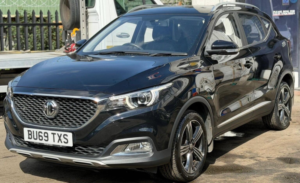 2019 MG MG Zs 1.0 T-Gdi Exclusive Auto Euro 6 5dr in Black — image 4