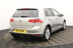 2014 Volkswagen Golf 1.6 Tdi Bluemotion Tech Se Hatchback 5dr Diesel Manual Euro 5 (s/s) (105 Ps) in Silver — image 5