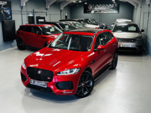 2017 Jaguar F-Pace 3.0 D300 V6 S in Red — image 2