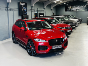 2017 Jaguar F-Pace 3.0 D300 V6 S in Red — image 3