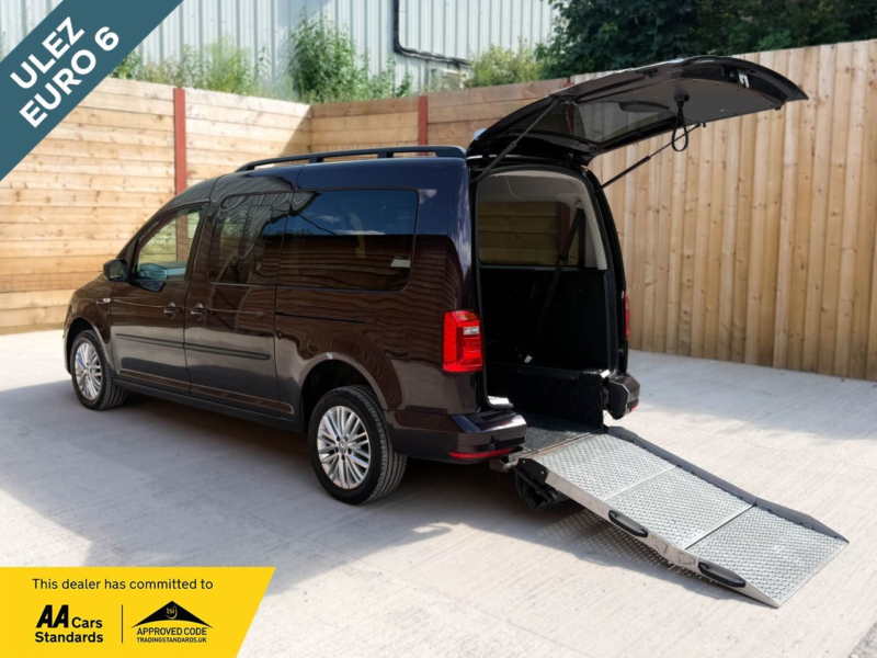 2018 Volkswagen Caddy Maxi Life 4 SEAT Auto Wheelchair Accessible Disabled Access Vehicle Wav in Purple — image 1