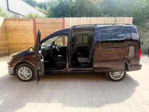 2018 Volkswagen Caddy Maxi Life 4 SEAT Auto Wheelchair Accessible Disabled Access Vehicle Wav in Purple — image 6