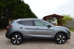 2017 Nissan Qashqai 1.5 Dci N-Connecta in Grey — image 4