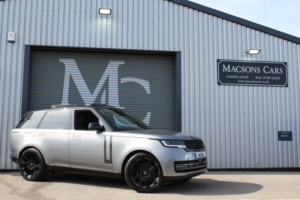 2025 Land Rover Range Rover 3.0 D350 Mhev Autobiography in Grey — image 5