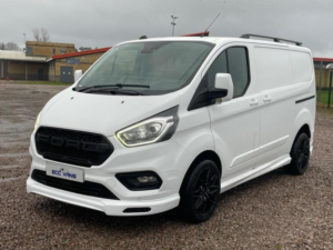 2022 Ford Transit Custom 2.0 300 Ecoblue Limited L2 H1 Euro 6 (s/s) 5dr in White — image 3