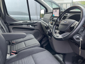 2022 Ford Transit Custom 2.0 300 Ecoblue Limited L2 H1 Euro 6 (s/s) 5dr in White — image 4