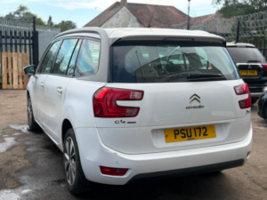 2015 Citroen Grand C4 Picasso 1.6 Bluehdi Vtr+ Eat6 Euro 6 (s/s) 5dr in White — image 4