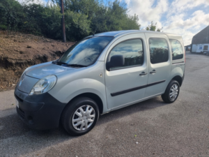2011 Renault Kangoo MPV 2009 - 2012 in Grey — image 5