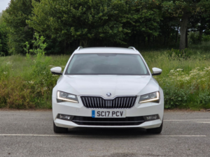 2017 Skoda Superb 2.0 Tdi Se L Executive Estate 5dr Diesel Manual Euro 6 (s/s) (150 Ps) in White — image 2