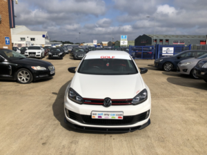 2010 Volkswagen Golf 1.6 Tdi Bluemotion in White — image 5