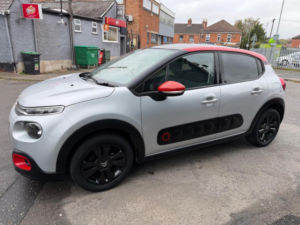 2017 Citroen C3 1.2 Puretech Flair Euro 6 5dr in Silver — image 3