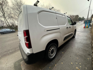 2019 Vauxhall Combo 1.6 Turbo D 2300 Edition L2 H1 Euro 6 (s/s) 6dr in White — image 4