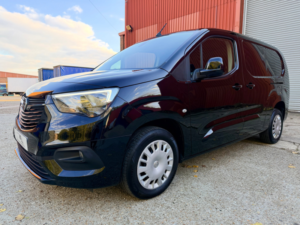 2023 Vauxhall Combo 1.5 Turbo D 2300 Pro Panel Van 6dr Diesel Manual L2 H1 Euro 6 (s/s) (100 Ps) in Black — image 3
