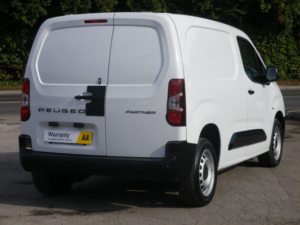2024 Peugeot Partner 1.5 Partner Pv Standard 1.5 Bhdi 100 S&s Mt6 Professional in White — image 6