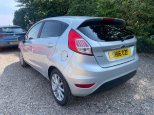 2016 Ford Fiesta 1.0t Ecoboost Titanium Euro 6 (s/s) 5dr in Silver — image 4