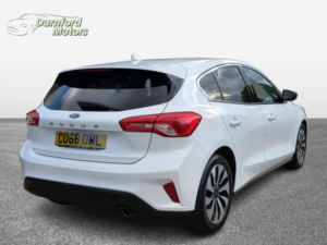 2018 Ford Focus 1.0 T Ecoboost Zetec in White — image 4