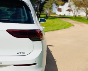 2020 Volkswagen Golf 1.5 Etsi Mhev Life DSG Euro 6 (s/s) 5dr in White — image 5