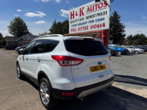 2013 Ford Kuga 2.0 Tdci Zetec AWD Euro 5 5dr in White — image 4
