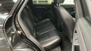 2019 Land Rover Range Rover Evoque 2.0 D180 R-Dynamic Se Auto 4WD Euro 6 (s/s) 5dr in Black — image 4