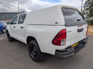 2020 Toyota Hilux 2.4 D-4d Active in White — image 3