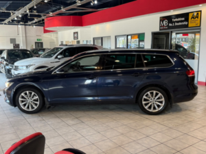2017 Volkswagen Touran 2.0 Tdi Bluemotion Tech Se Family in Grey — image 6