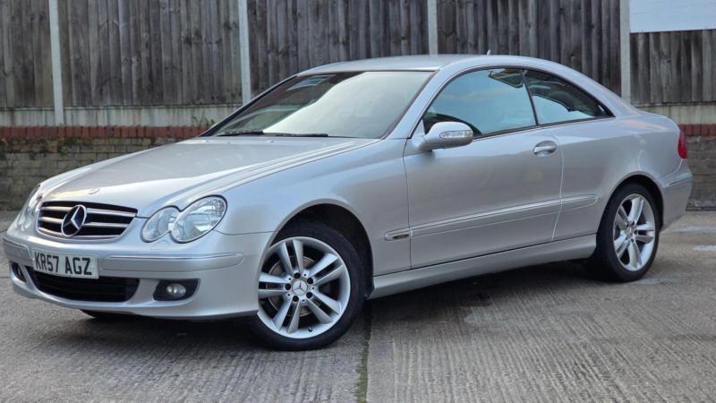 2007 Mercedes-Benz Clk 2.1 Clk220 Cdi Avantgarde 2dr in Silver — image 1