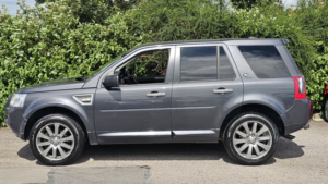 2010 Land Rover Freelander 2 2.2 Td4 Hse in Grey — image 3