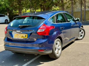 2013 Ford Focus 1.6 Zetec Powershift Euro 5 5dr in Blue — image 4