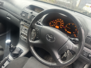 2005 Toyota Avensis 2.2 D-4d T3-X in Silver — image 2