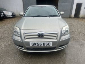 2005 Toyota Avensis 2.2 D-4d T3-X in Silver — image 3
