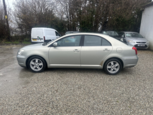 2005 Toyota Avensis 2.2 D-4d T3-X in Silver — image 5