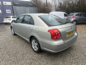 2005 Toyota Avensis 2.2 D-4d T3-X in Silver — image 6