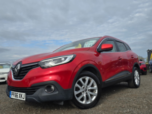 2017 Renault Kadjar 1.5 Dci Dynamique Nav SUV 5dr Diesel Manual Euro 6 (s/s) (110 Ps) in Red — image 2