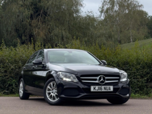 2016 Mercedes-Benz C Class 2.0 C200 Se Euro 6 (s/s) 4dr in Black — image 2