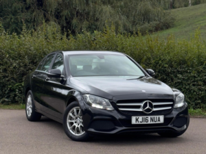 2016 Mercedes-Benz C Class 2.0 C200 Se Euro 6 (s/s) 4dr in Black — image 6