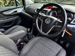 2015 Vauxhall Mokka 1.6 I Exclusiv in Black — image 2
