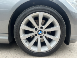 2010 BMW 3 Series 2.0 318d Se Touring in Grey — image 4