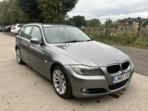 2010 BMW 3 Series 2.0 318d Se Touring in Grey — image 5