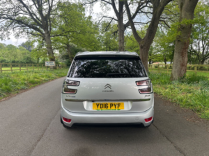 2016 Citroen Grand C4 Picasso 2.0 Bluehdi Exclusive+ MPV 5dr Diesel Eat6 Euro 6 (s/s) (150 Ps) in Silver — image 4