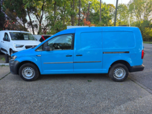 2016 Volkswagen Caddy Maxi 2.0 Tdi C20 Bluemotion Tech Startline Lwb Euro 6 (s/s) 6dr in Blue — image 6