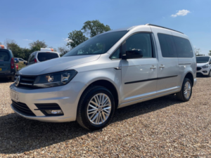 2020 Volkswagen Caddy Maxi Life Auto Wav Wheelchair Accessible Vehicle Automatic 2.0 Tdi in Silver — image 2