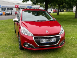 2019 Peugeot 208 1.2 Puretech Tech Edition Hatchback 5dr Petrol Manual Euro 6 (s/s) (82 Ps) in Red — image 2