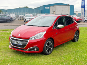 2019 Peugeot 208 1.2 Puretech Tech Edition Hatchback 5dr Petrol Manual Euro 6 (s/s) (82 Ps) in Red — image 4