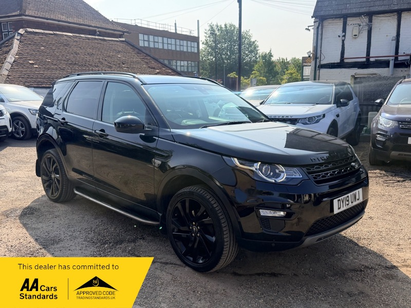2019 Land Rover Discovery Sport Td4 Hse in Black — image 1