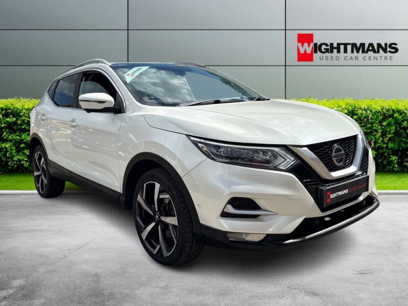 2017 Nissan Qashqai 1.5 Dci Tekna+ in White — image 1